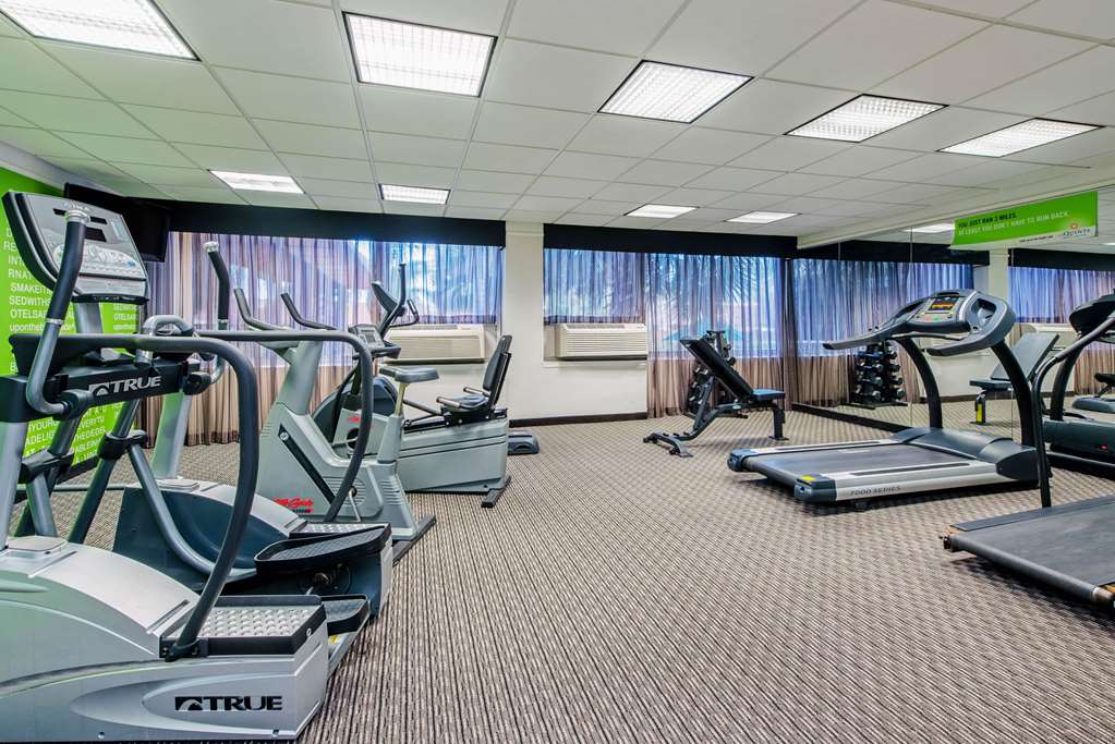 La Quinta Inn & Suites by Wyndham New Orleans Airport - photo 8