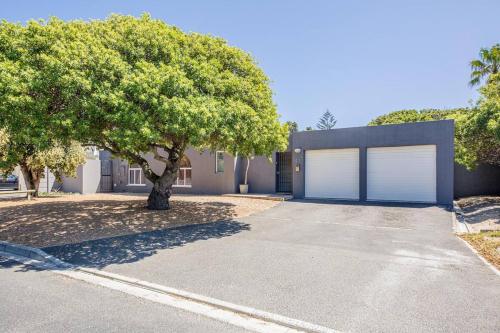 Private Garden Flat Blouberg Beach