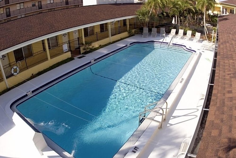 Hotel Sol - photo 35