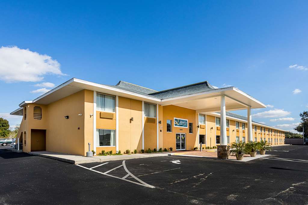 Quality Inn & Suites Heritage Park - photo 2