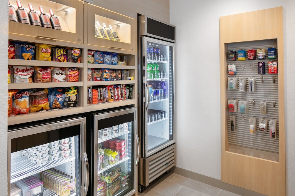 TownePlace Suites by Marriott Oshkosh - photo 22