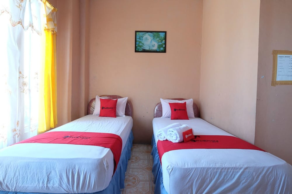 RedDoorz near Mangrove Forest Kupang in Kupang, Indonesia