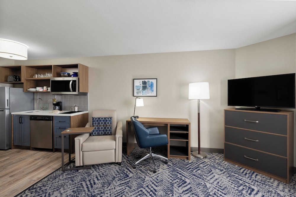 Candlewood Suites Yuma by IHG - photo 9