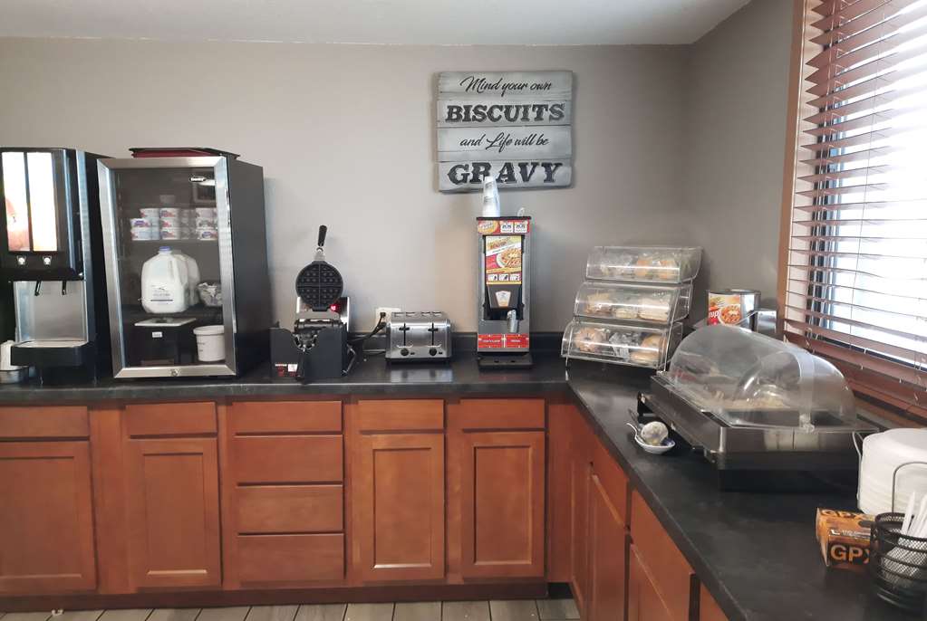 Super 8 by Wyndham Watertown - photo 20
