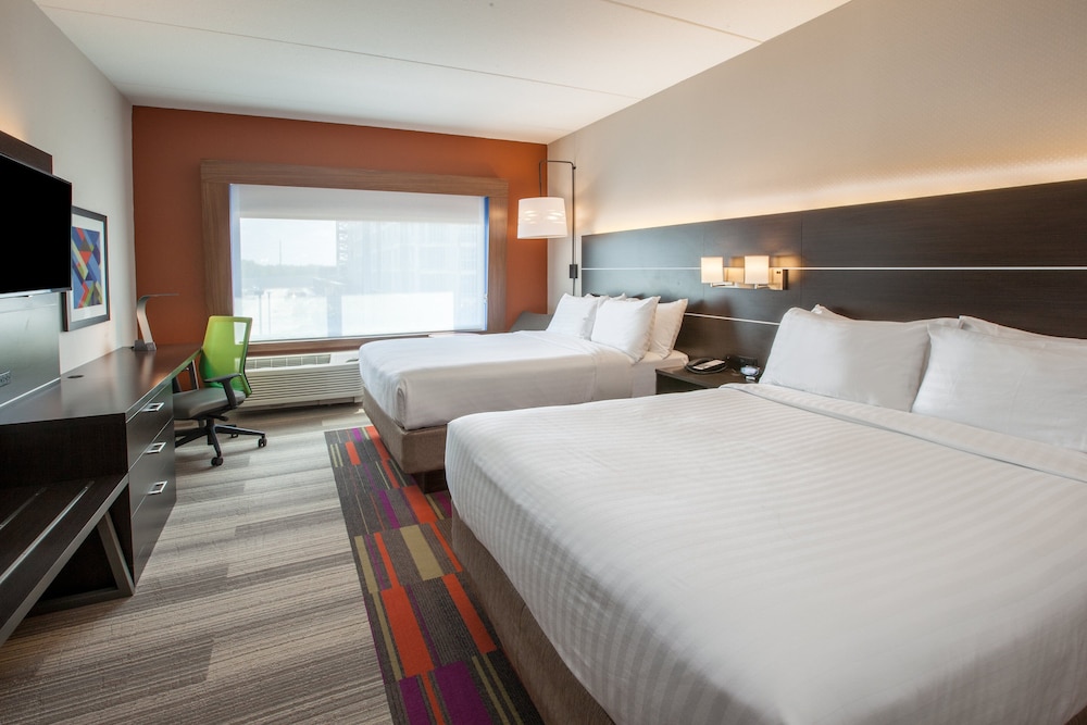 Holiday Inn Express & Suites Seymour by IHG - photo 2