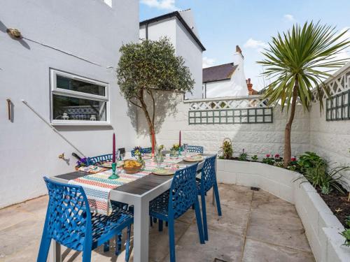 3 bed in Eastbourne EHC01 in Eastbourne, United Kingdom