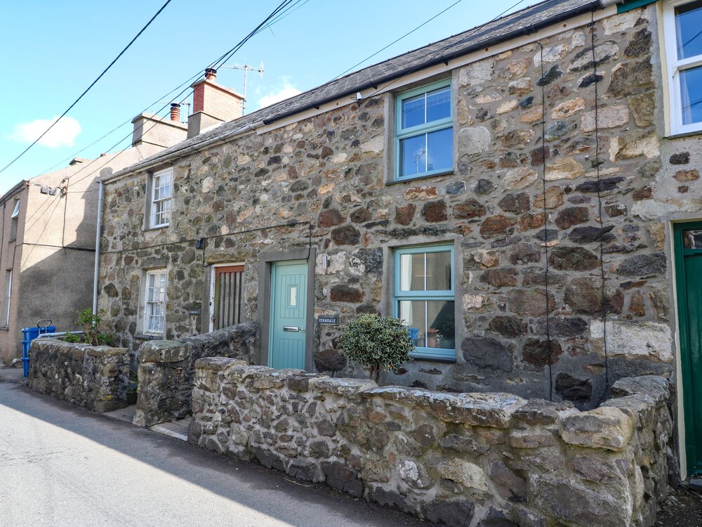 Ferndale - carbon neutral hotel in Pwllheli