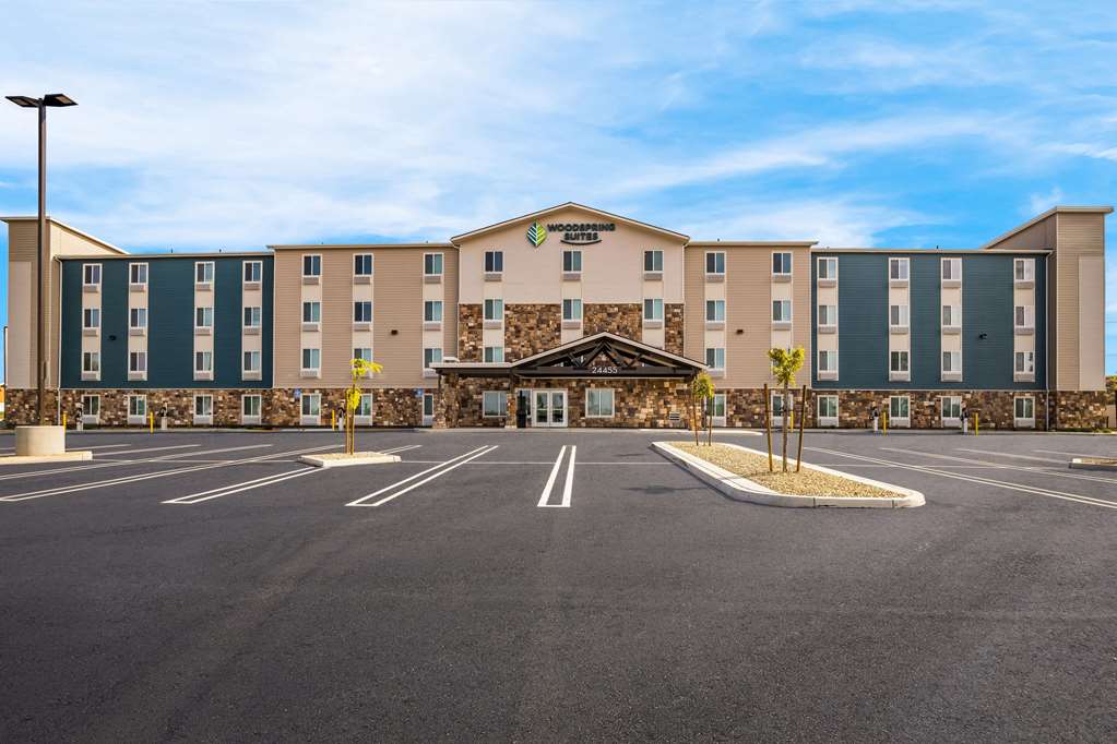 WoodSpring Suites Moreno Valley - photo 2