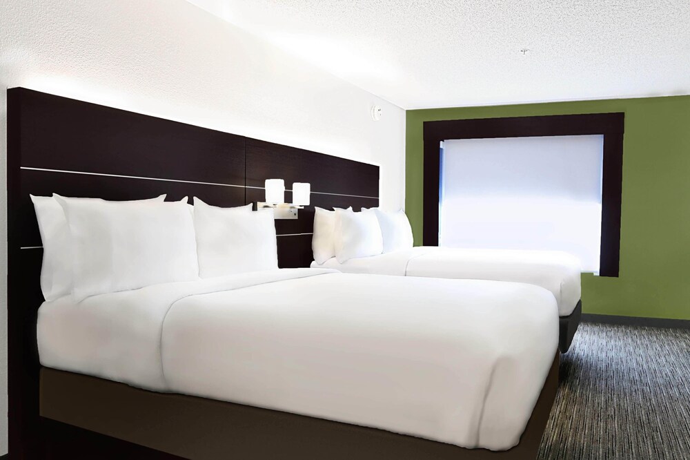 Holiday Inn Express New Orleans East by IHG - photo 8