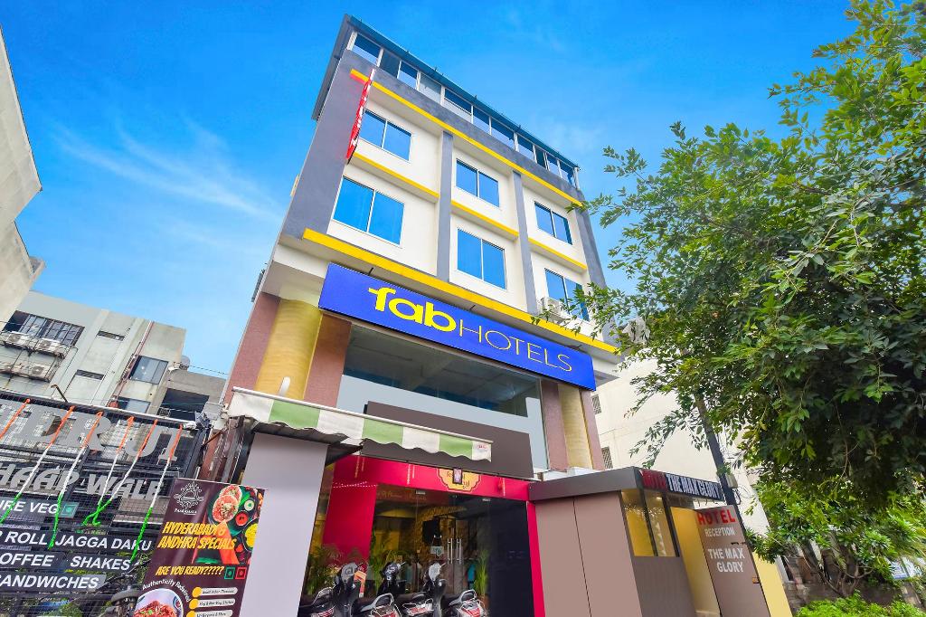 Fabhotel The Max Glory - carbon neutral hotel in Indore