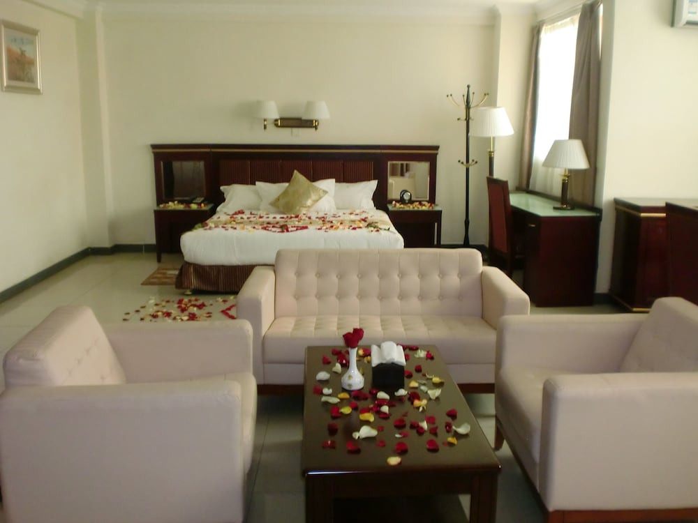 Florida International Hotel — 4-Star Luxury Hotel in Gondar, Ethiopia