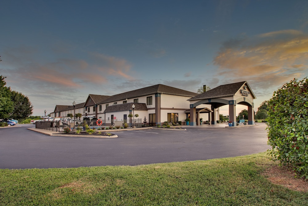 Greenfield Inn & Suites Owensboro KY Airport - photo 48