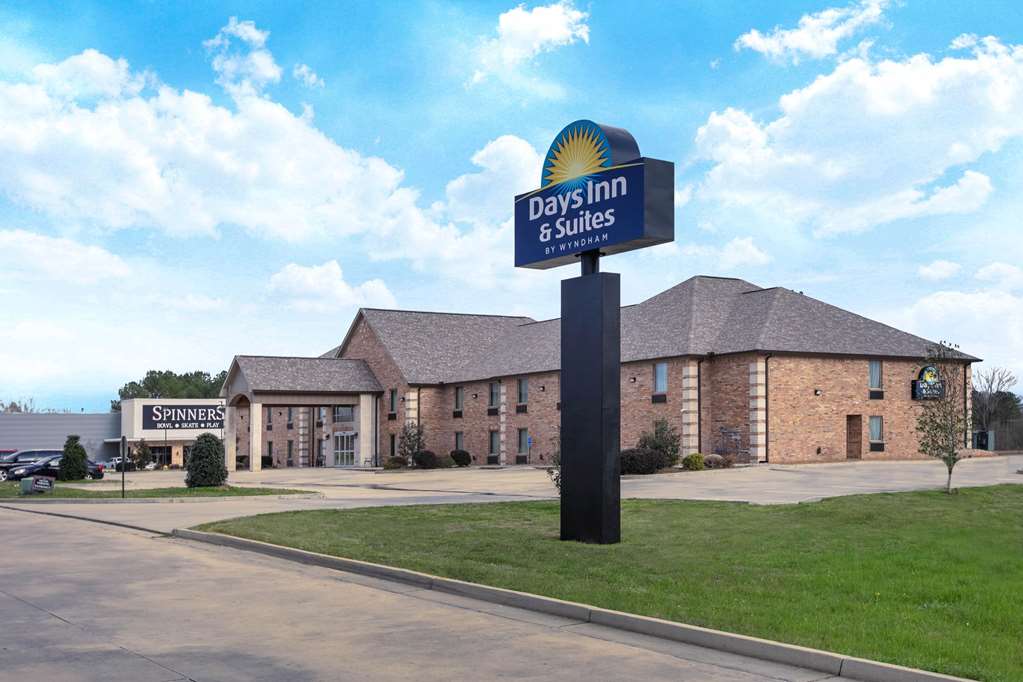 Days Inn Suites By Wyndham Florence Jackson Area — Florence