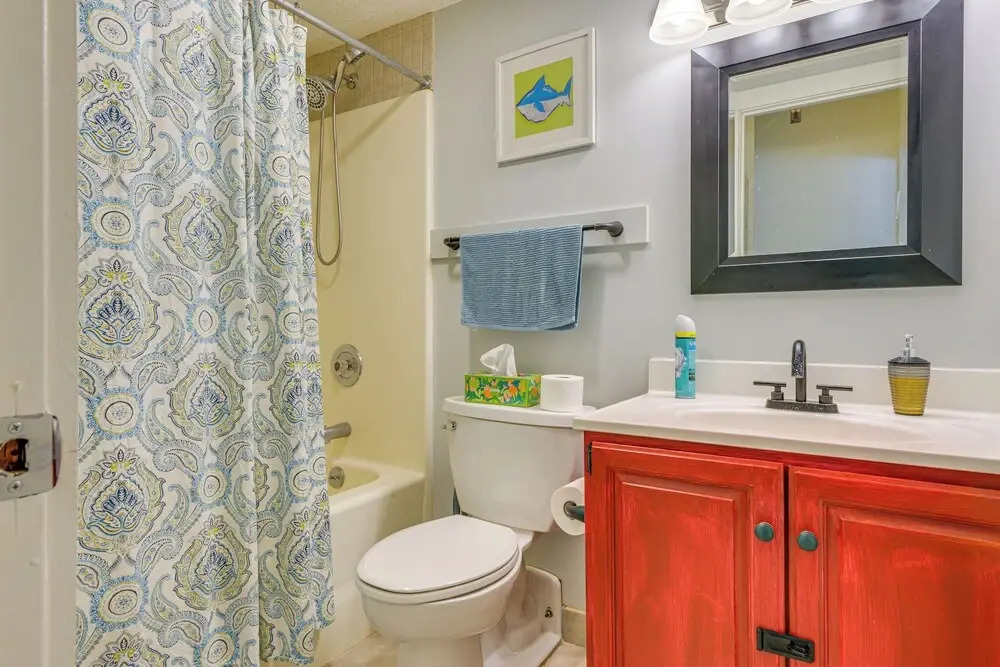 Walk to Mount Snow Resort: Unit w Pool & Hot Tubs - photo 7