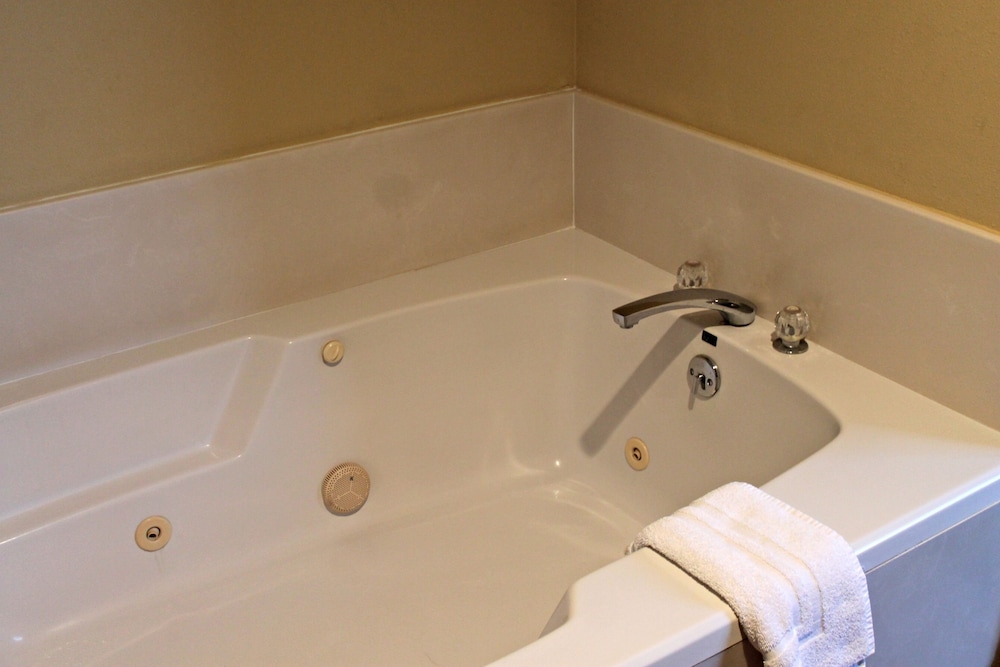 Horse Creek Inn - photo 20