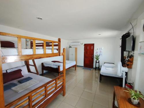 Virginia Homestay 1 North Siargao — 5-Star Luxury Hotel in Burgos, Philippines