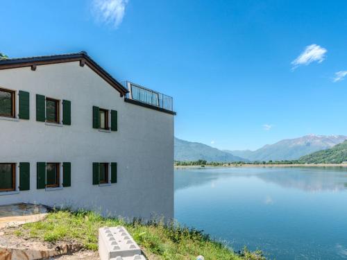 Apartment Martin Pescatore by Interhome — 4-Star Luxury Hotel in Verceia, Italy