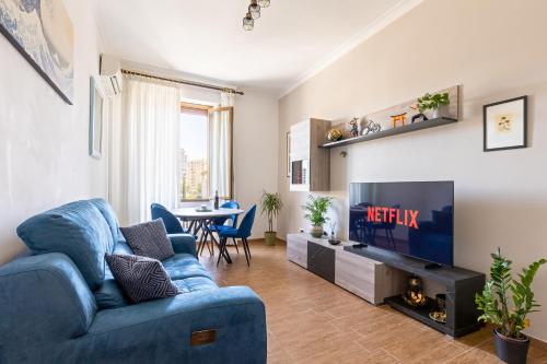 Cozy and Bright Pyramid Apartment — 4-Star Luxury Hotel in Rome, Italy