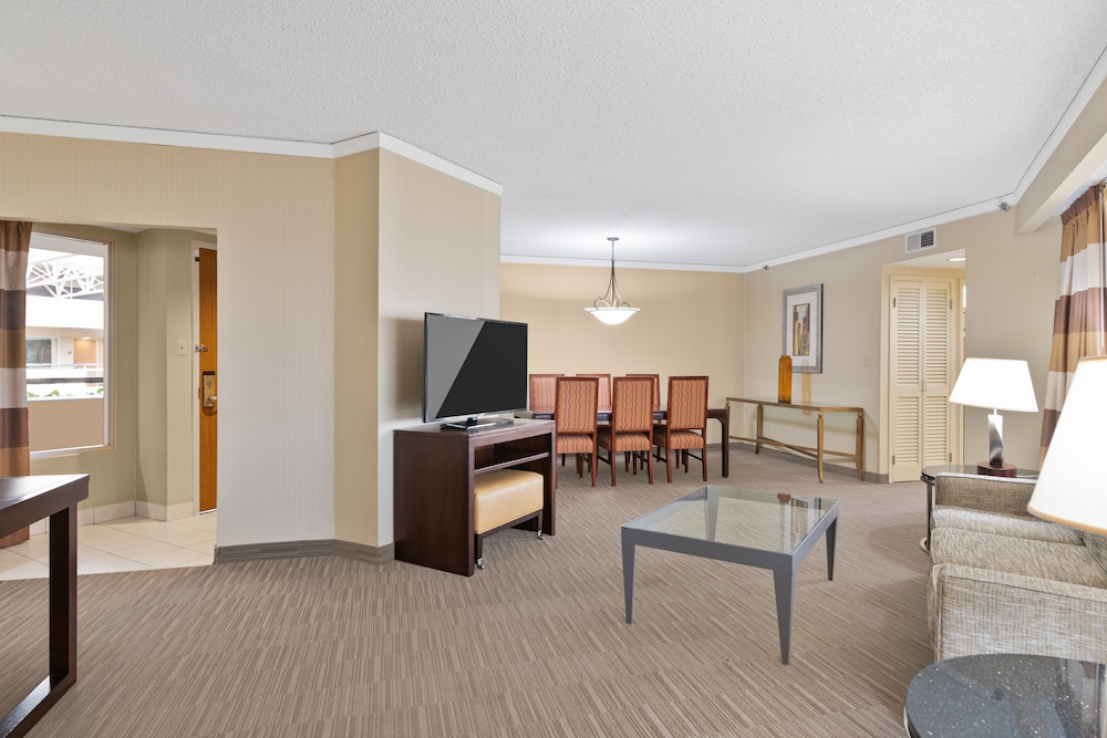 Harmony Suites Secaucus Meadowlands - photo 33