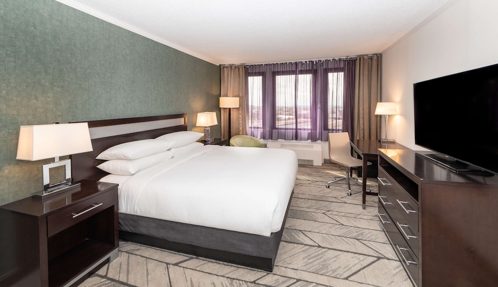 DoubleTree by Hilton Newark Penn Station - photo 12