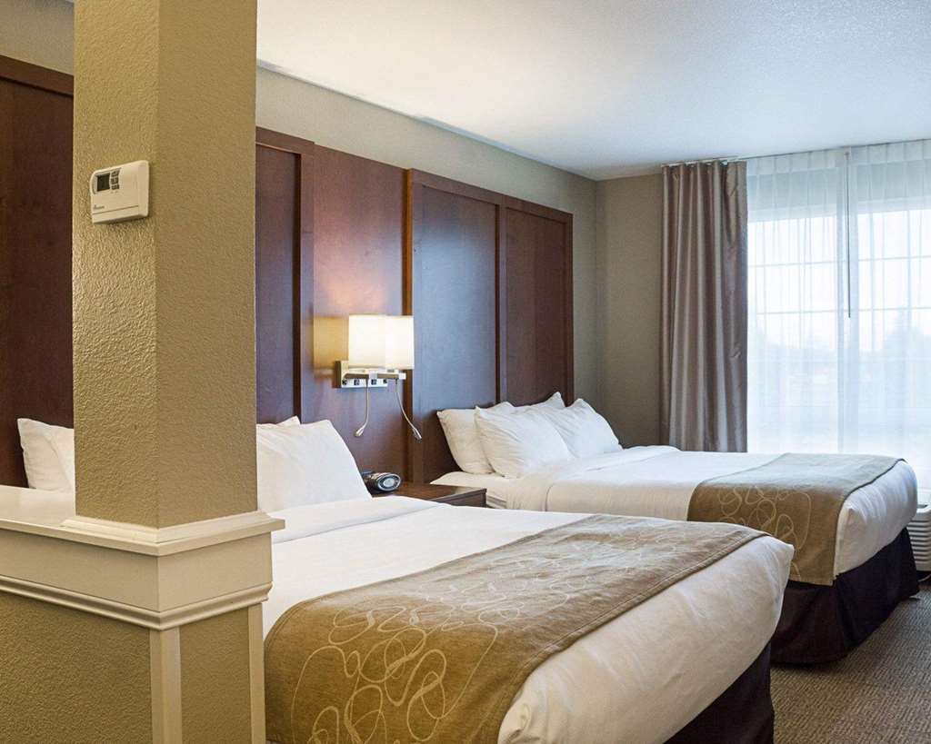 Comfort Suites Minot South - photo 22