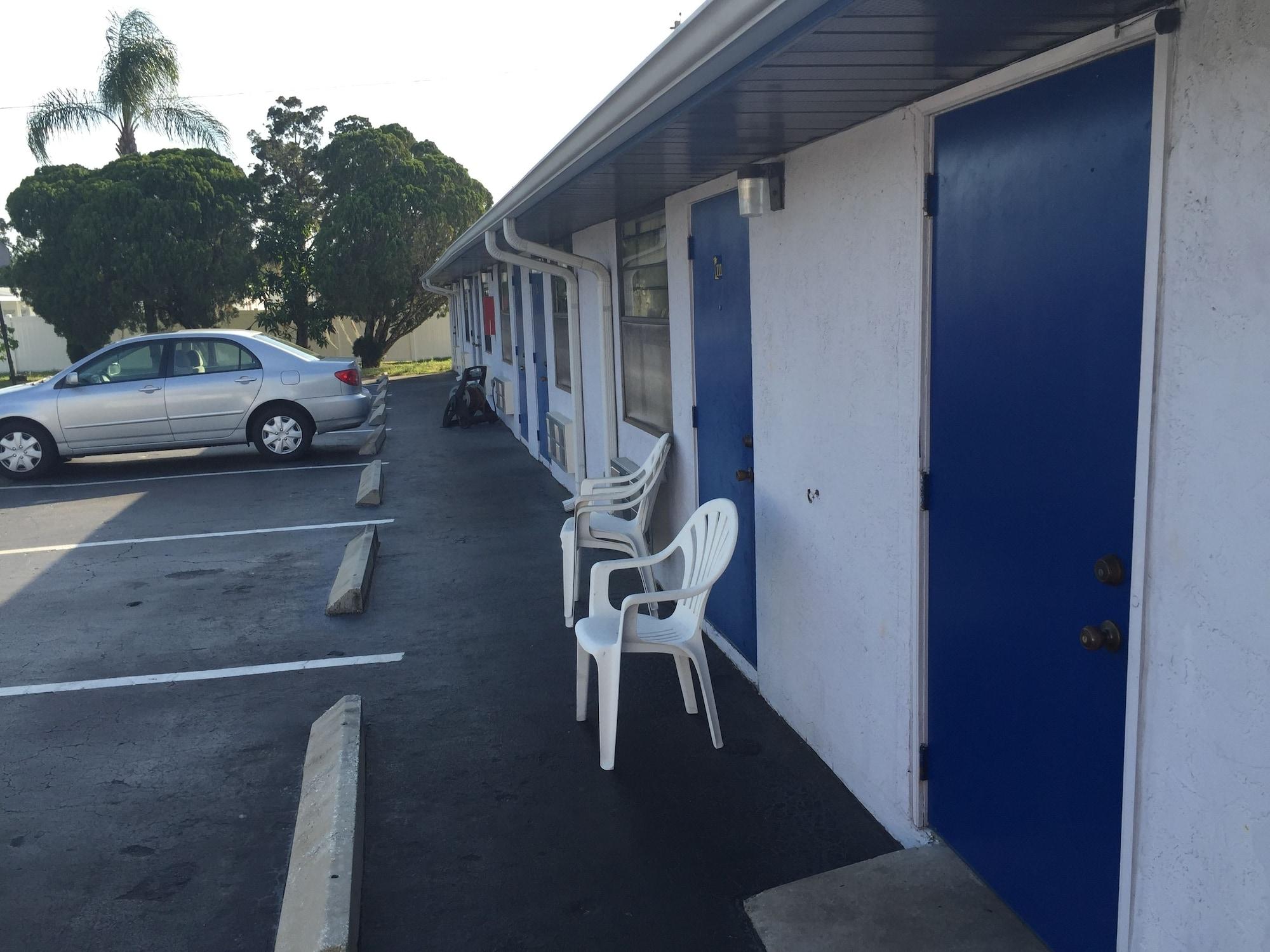 Sebring Inn - photo 23