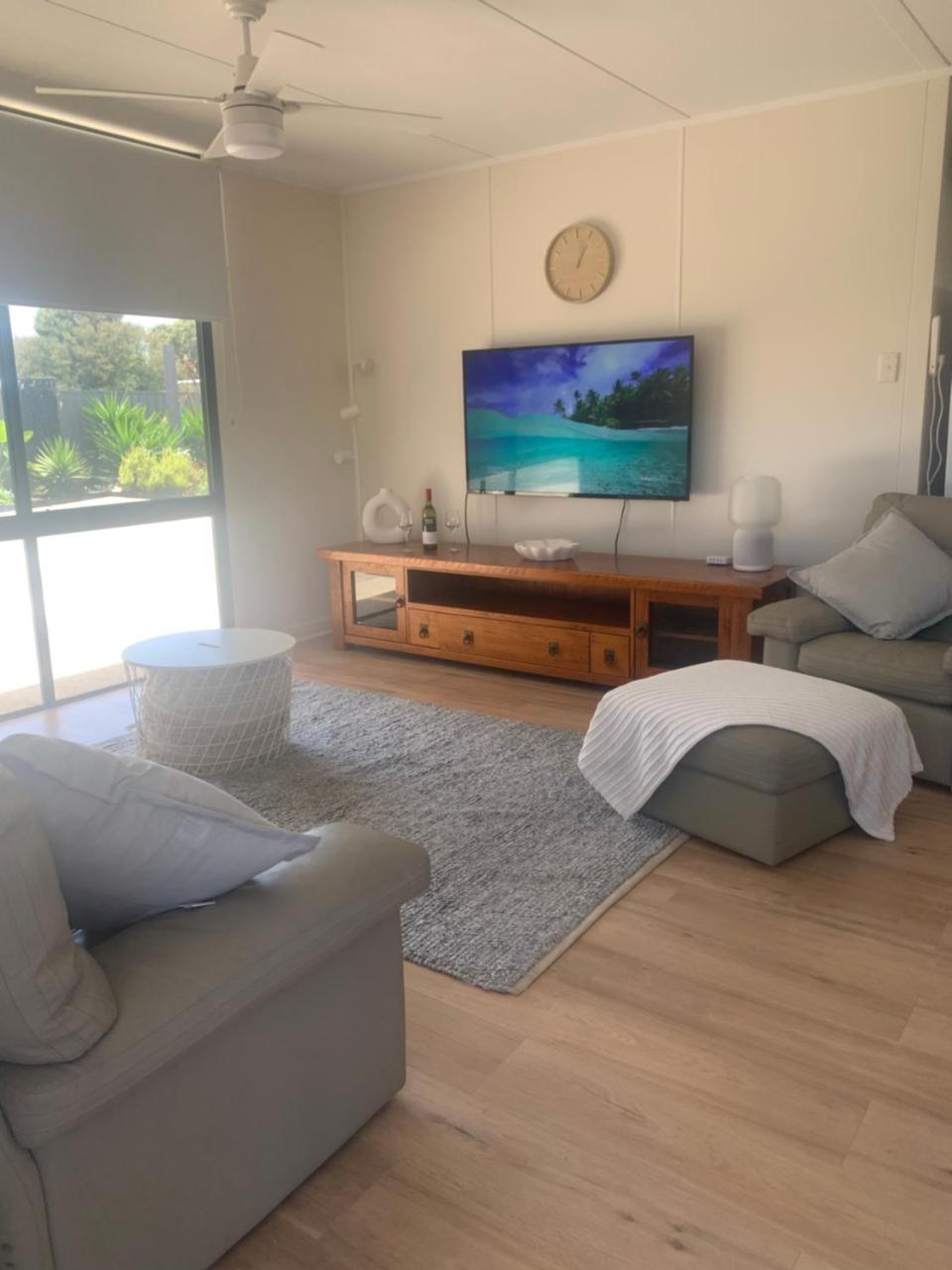 Investigator Beach Breeze Apartments U1 — 4-Star Luxury Hotel in Kingscote, Australia