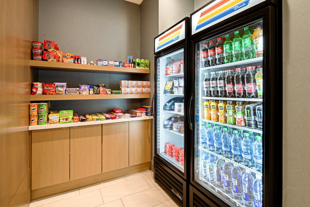 Holiday Inn Express & Suites Palm Desert Millennium by IHG - photo 24