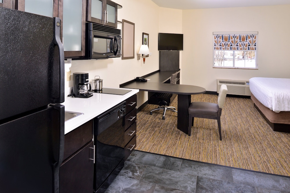 Candlewood Suites Winchester by IHG - photo 12