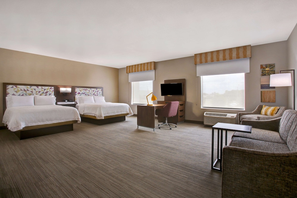 Hampton Inn & Suites Dallas DeSoto - photo 8