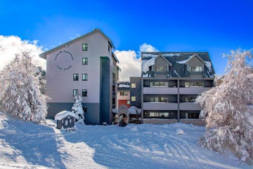 Snow Ski Apartments 31 — 4-Star Luxury Hotel in Falls Creek, Australia