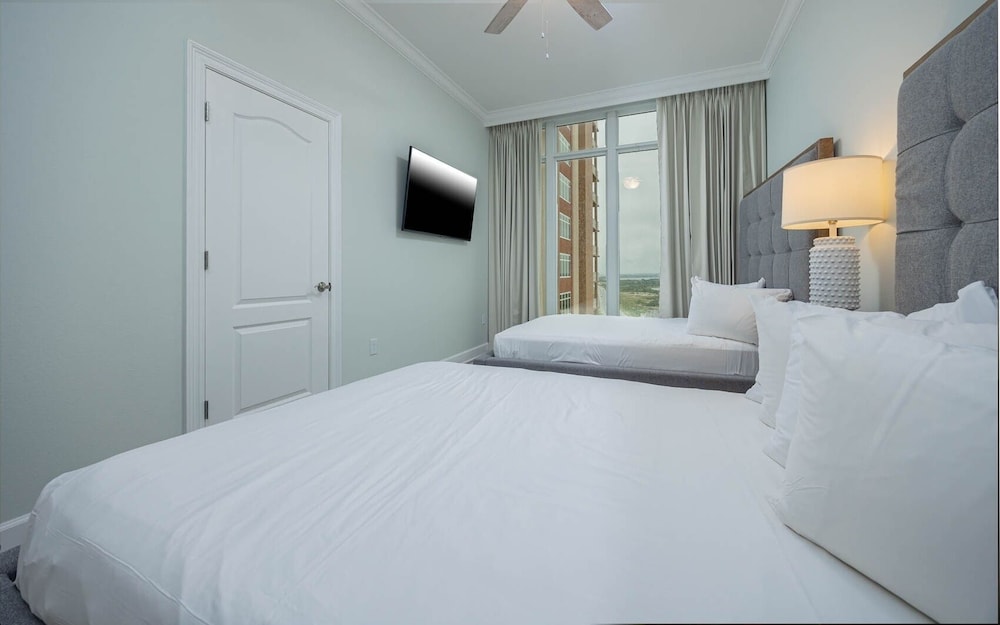 Phoenix Gulf Towers 1405 4 Bedroom Condo - photo 12