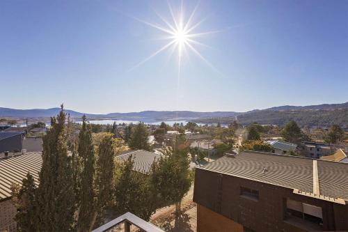 St Moritz 11 — 4-Star Luxury Hotel in Jindabyne, Australia