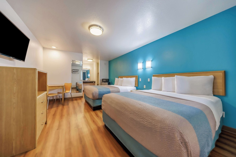 Motel 6 Canby OR - photo 6