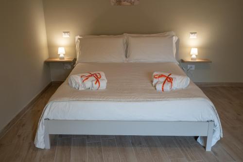 Casa Sautu fau — 4-Star Luxury Hotel in Santa Venerina, Italy