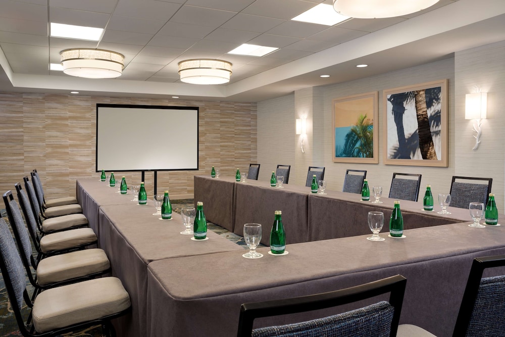 DoubleTree Suites by Hilton Orlando Disney Springs Area - photo 35