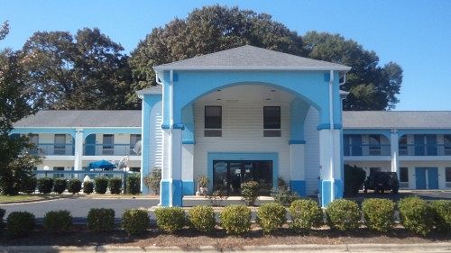 America's Best Inn Siler City - photo 11