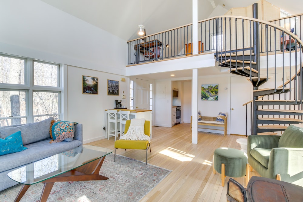 Dreamy Hudson Valley Cottage W State Park Views 19665423 — Garrison