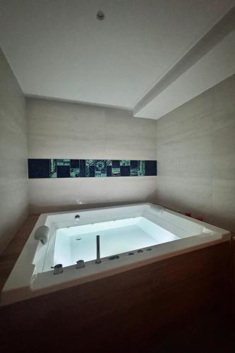 Frida Luxury B&B — 4-Star Luxury Hotel in Vietri Sul Mare, Italy