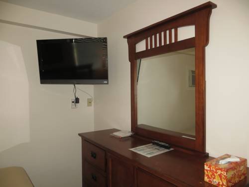 Hi Way Motel — hotel in Portage La Prairie