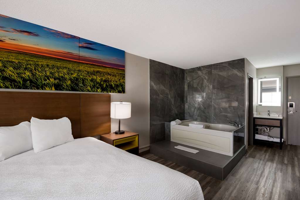 Days Inn by Wyndham Ankeny Des Moines - photo 51