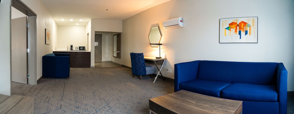 Holiday Inn Express & Suites Hiawassee by IHG - photo 31