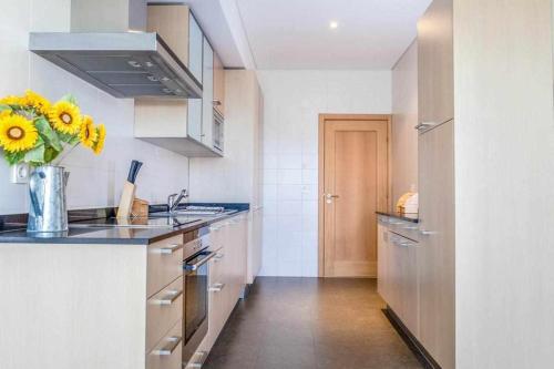 Marina Vilamoura Aquamar 203 By Vilamoura Sun — 4-Star Luxury Hotel in Quarteira, Portugal