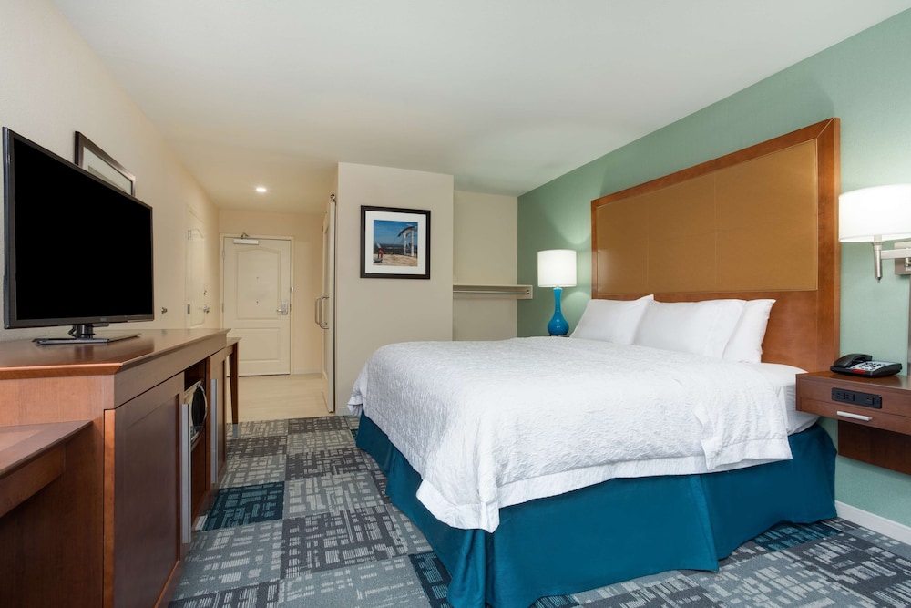Hampton Inn Norcross - photo 17