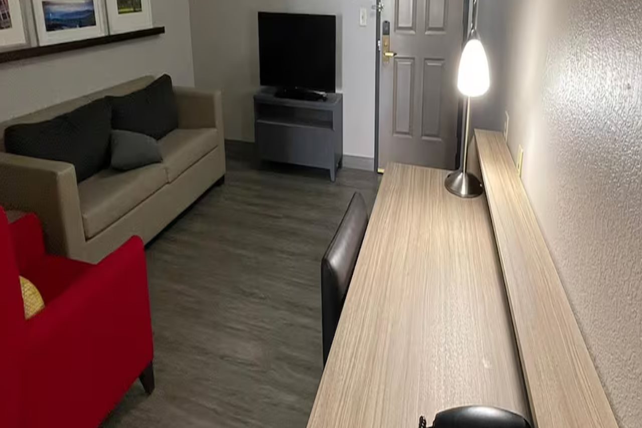 Travelodge by Wyndham Knoxville West - photo 32
