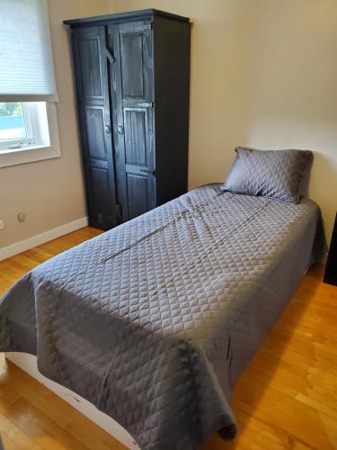 Le1226 Private Room 8 with Free WIFI and Parking — hotel in Edmundston