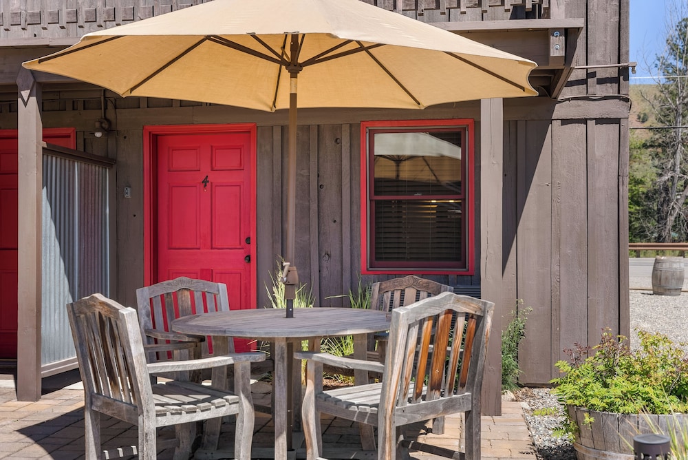 Mt Gardner Inn - photo 29