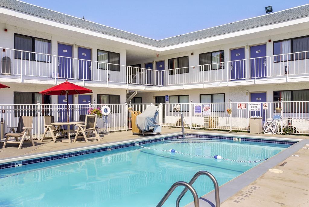 Motel 6 Medford OR - photo 7