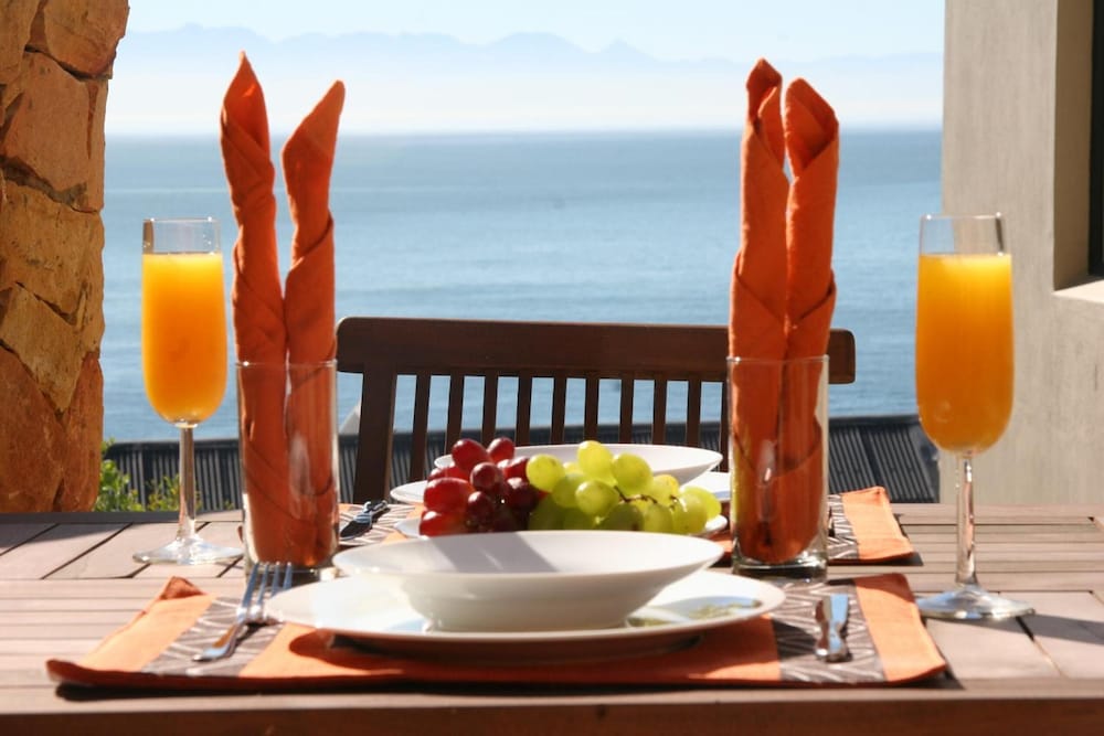 Simon's Town Guest House — 4-Star Luxury Hotel in Cape Town, South Africa