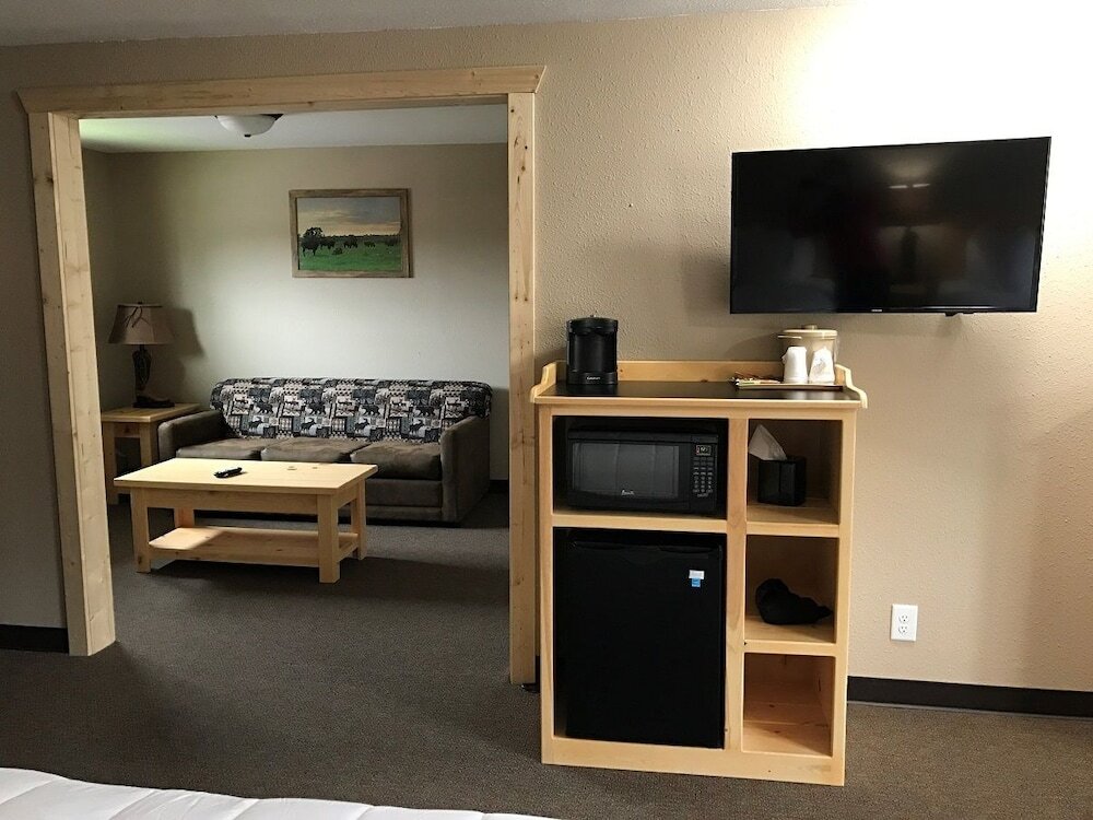 Chippewa Hotel & Suites - photo 25
